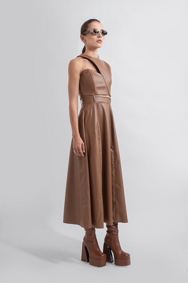 circular_skirt_latex_light_brown_side