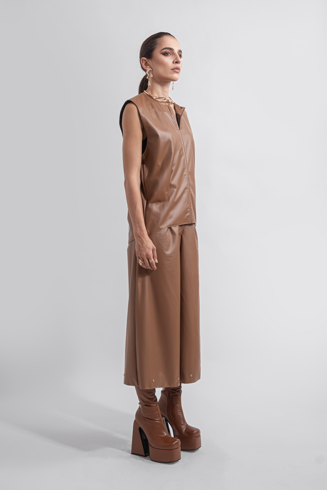 leather_look_sleeveless_top_light_brown_side_relaxedfit