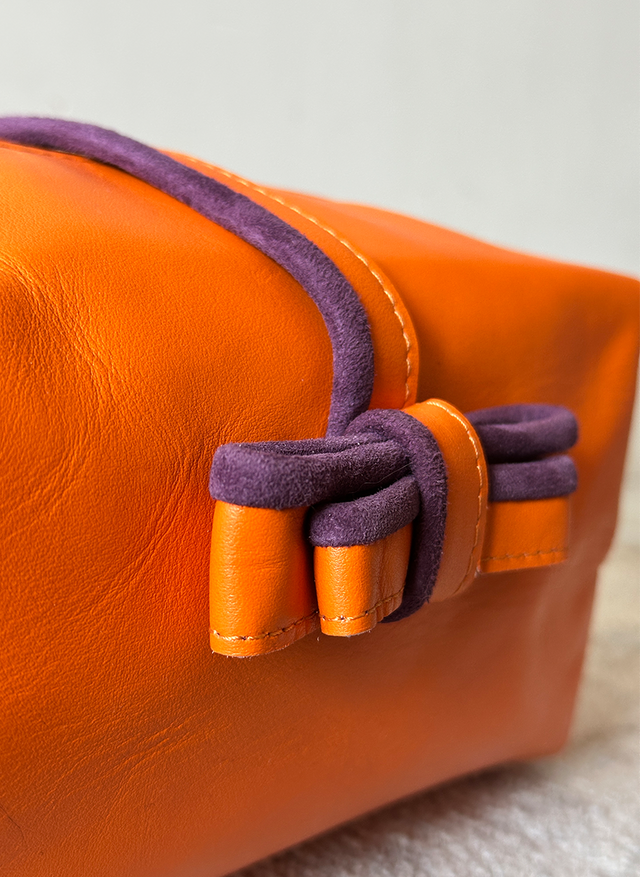 The Radiant Leather Shoulder Bag - Orange